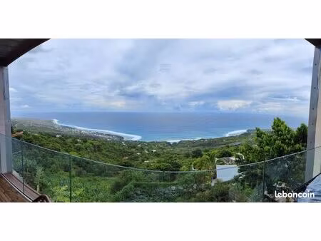 a saisir villa t3 + studio indépendant secteur st leu