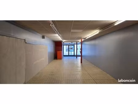 local à louer de 70 m²