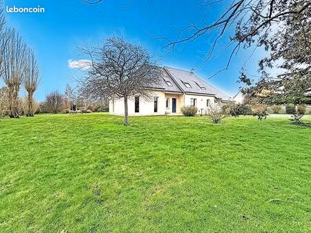 maison 7 pièces 220 m²