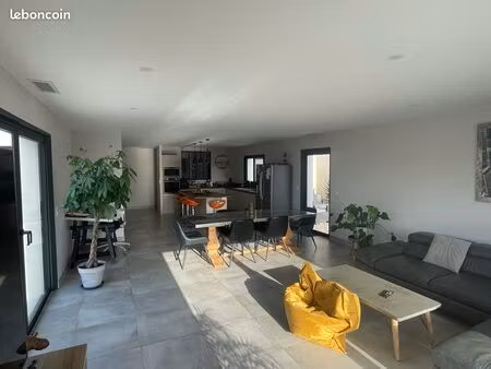 maison plein pied de 133m2