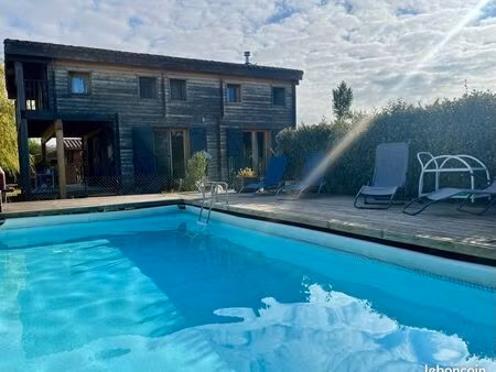 maison atypique en bois vue lac