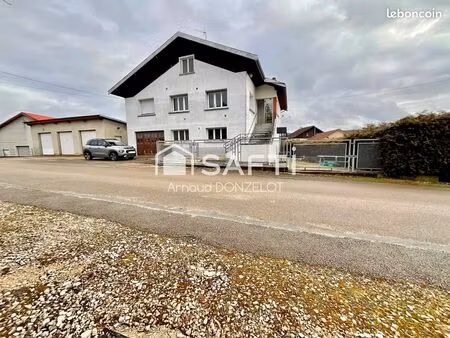 propriété 7 pièces 166 m²