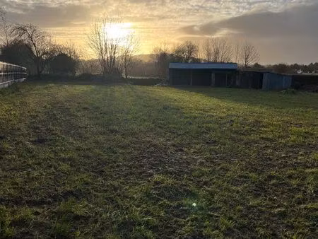 terrain plat 1400 m2 entièrement constructible