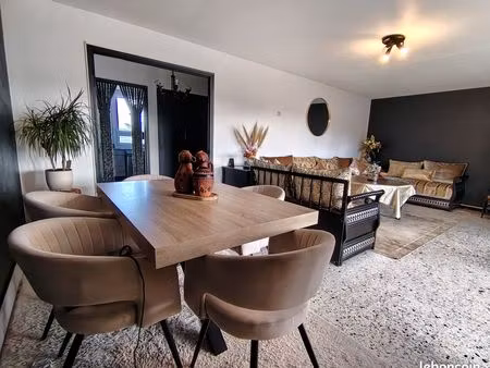 appartement spacieux et lumineux  a saisir