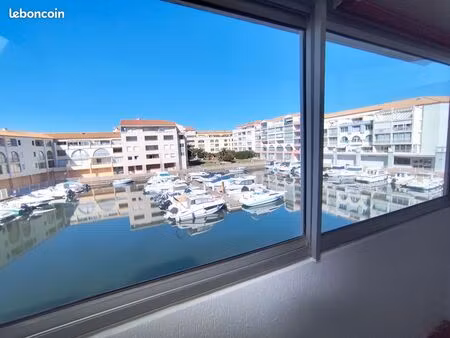 studio 19 m² avec loggia fermée de 7m² vue marina