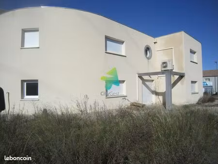 bureaux 135 m² montredon-des-corbières