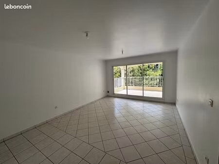 bureaux ou cabinet providence rue saint joseph ouvrier