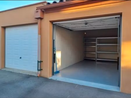 location garage valras-plage