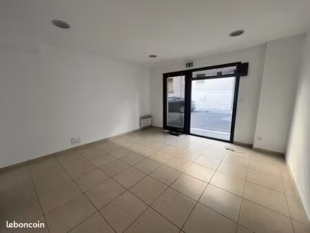 local commercial 21 m² narbonne