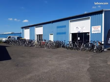 local commercial 210 m²