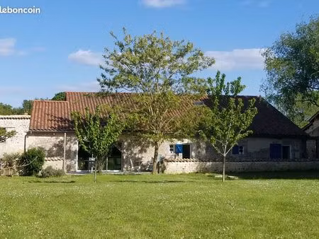 maison familiale en pierres