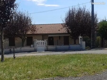 maison 4 pièces avec terrain de 2100m²