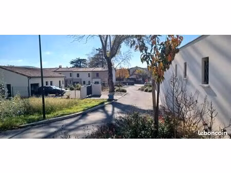 terrain 424 m² montelimar