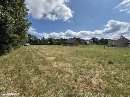 terrain 1672 m² camprieu