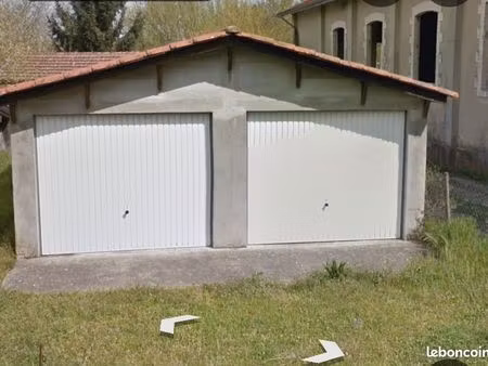 box de garage ou stockage