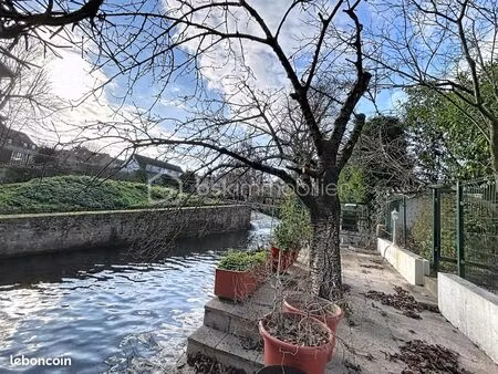 maison 6 pièces 195 m²