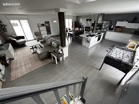 maison hors lotissement à louer