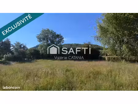 terrain 751 m² saint-simeon-de-bressieux