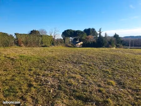 terrain 589 m² laudun l ardoise