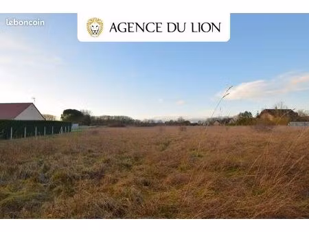 terrain 1 533 m² muzy