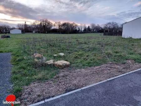 terrain 628 m² port d envaux