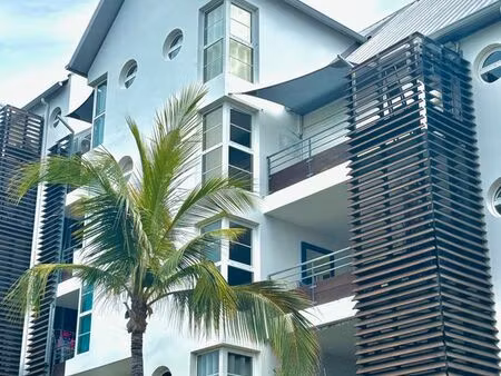 t2 60m2 boucan canot