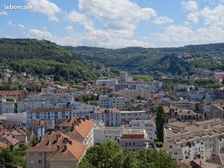 local commercial 153 m²