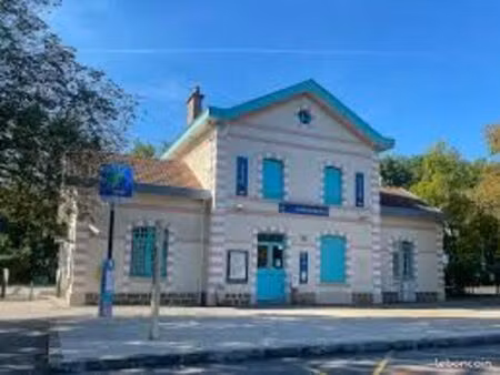 idéal médical / paramédical – local 58m² refait à neuf – bièvres gare