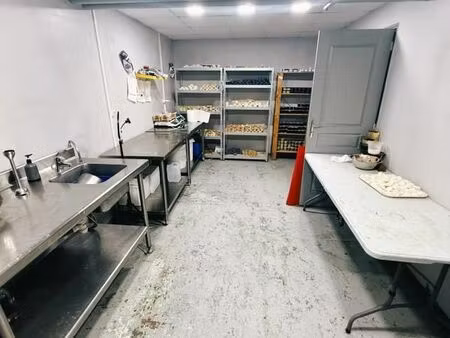 local commercial 35 m²