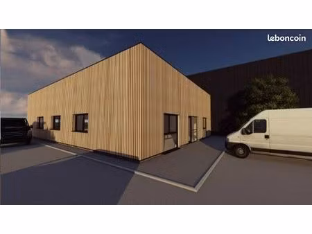 local d'activité 1 090 m²