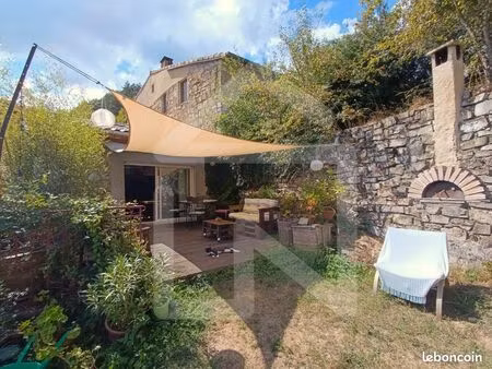 maison 6 pièces 141 m²