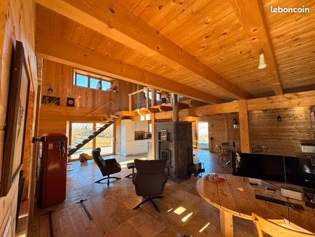 maison rénovée atypique – 200 m² – haut-doubs (25390)