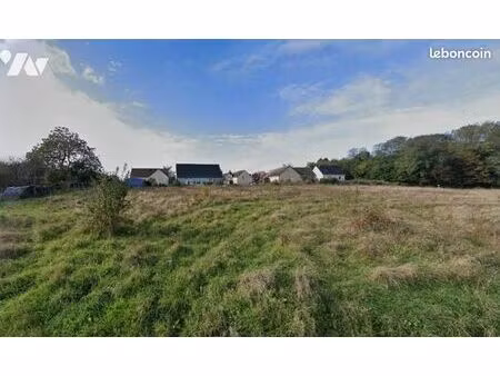 terrain 1030 m² aze