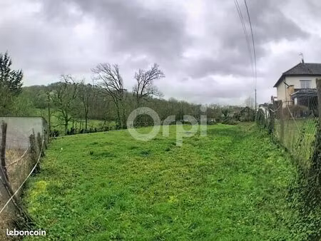 terrain 1 133 m² cublac