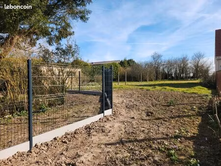 terrain thivars 899 m2