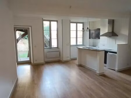 appartement t2 plein centre figeac