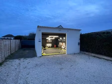 garage / local tout commerce à céder – la ville-aux-dames (37700)