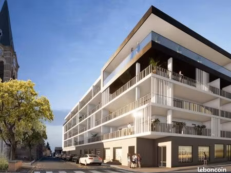 local commercial 323 m²