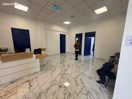 murs commerciaux 618 m² neuilly plaisance