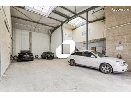 local d'activité 140 m²