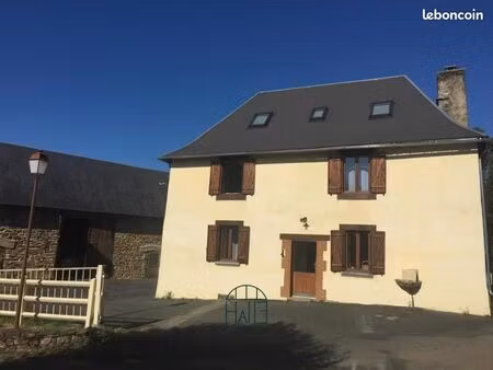 maison 6 pièces 140 m²