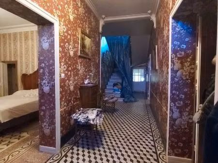 maison 10 pièces 210 m²