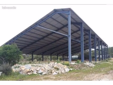terrain agricole 8 ha avec hangar 1500 m²