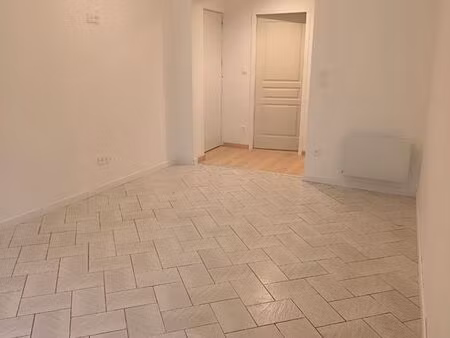 appartement t2 à cinq mars la pile