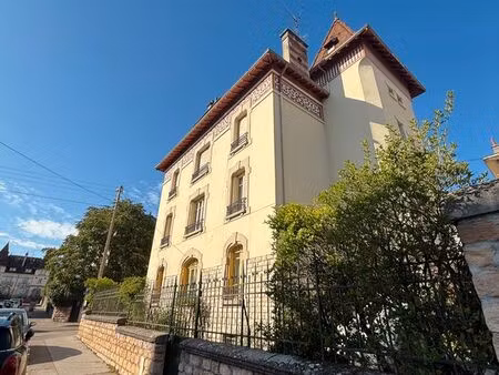 appartement t5 victor hugo montachpet