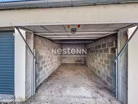 parking/box 15 m² dreux