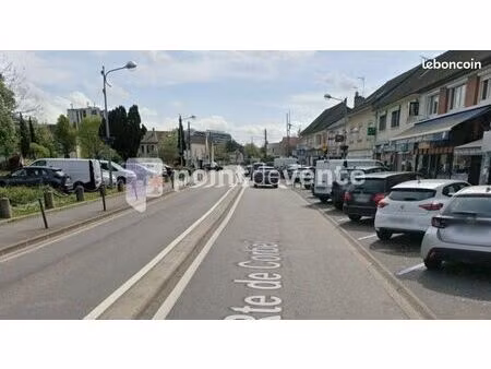 local commercial 315 m²