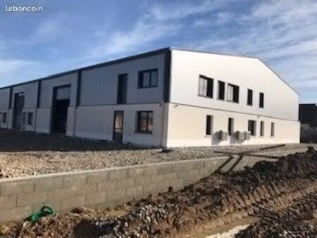 local d'activité 280 m²