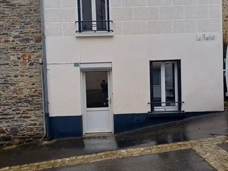 vend maison bourg messac 79000