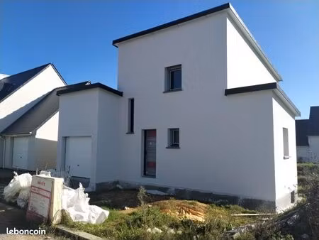 maison 90 m² plomodiern